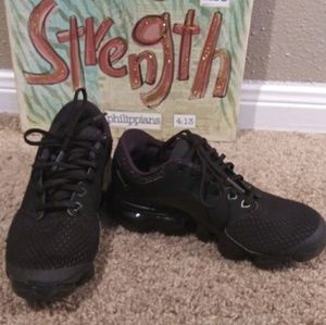 Black nike air vapor max